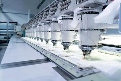 上半年輕工業觸底回升